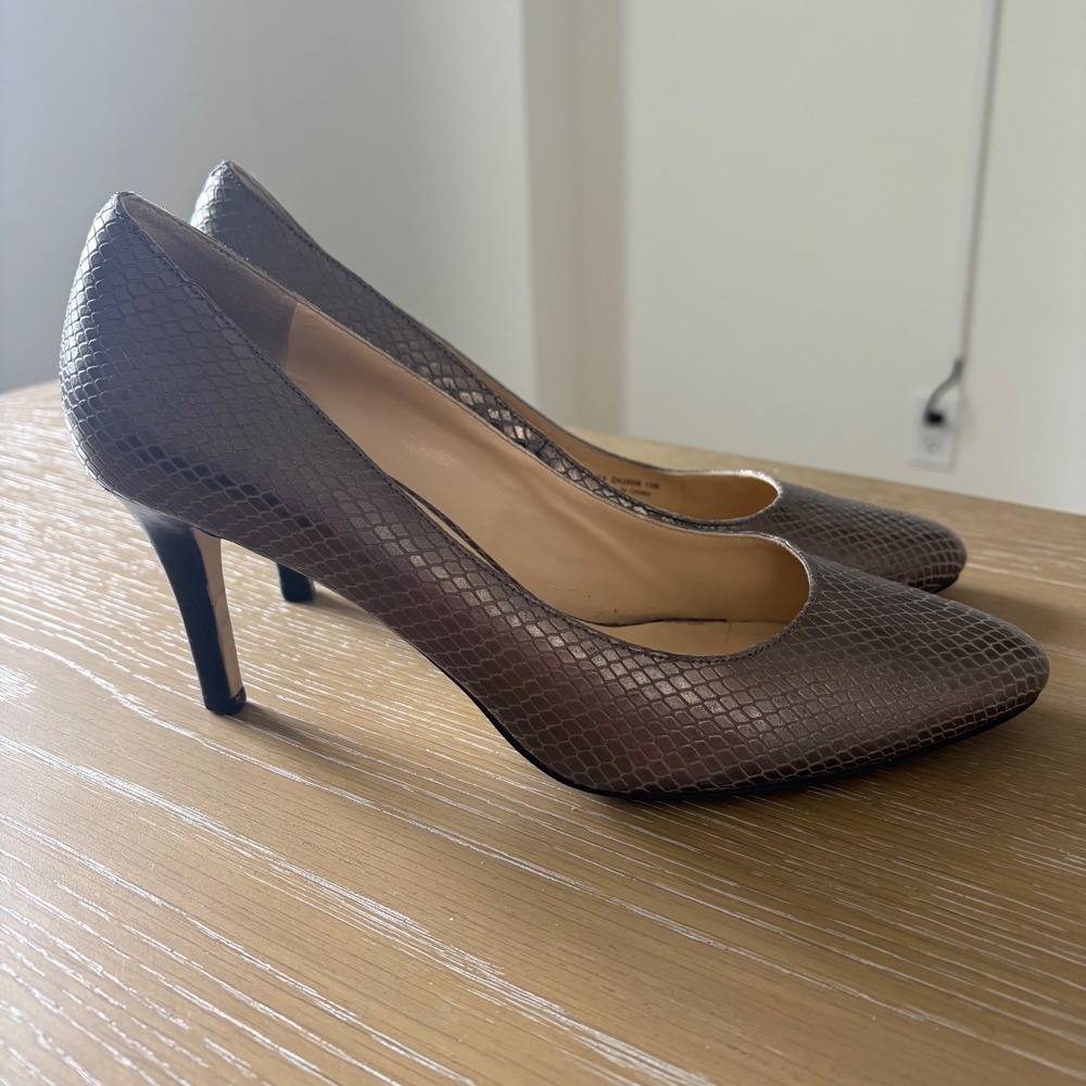 Cole Haan Grand.OS Metallic Pewter Snake Embossed Leather Pumps Heels D42808 10B
